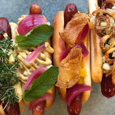Plateret gastronomisk ret fra Gastro by Bøgh, nummer 10